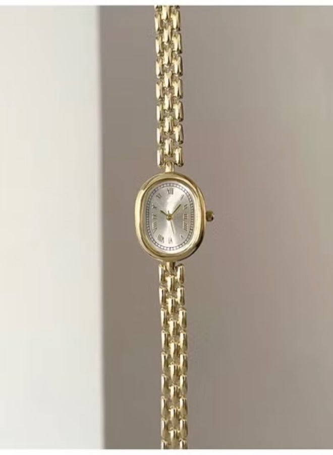 Shein women’s gold-tone bracelet watch features an elegant oval dial - Image 4